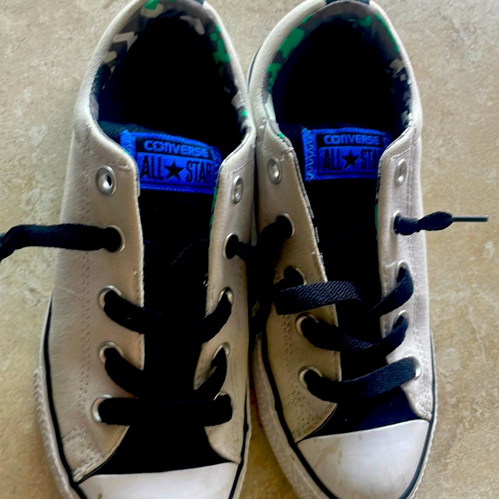 Boys Converse All Star slip on sneakers very good condition size 3 white
